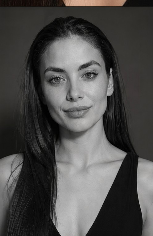 Emilia Iva — Portrait 1